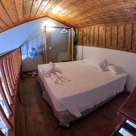 Cozy Apartments In Symi Center Buitenkant foto
