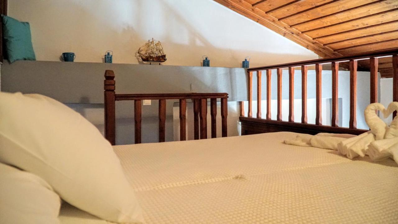 Cozy Apartments In Symi Center Buitenkant foto