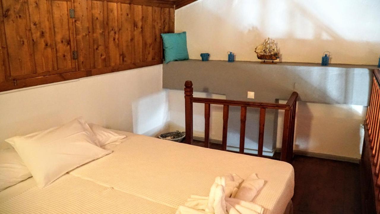 Cozy Apartments In Symi Center Buitenkant foto